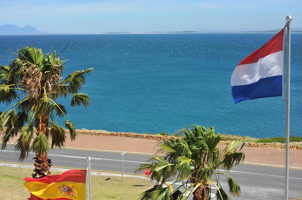 Oceana Palms Luxury Guest House Gordonʼs Bay Extérieur photo