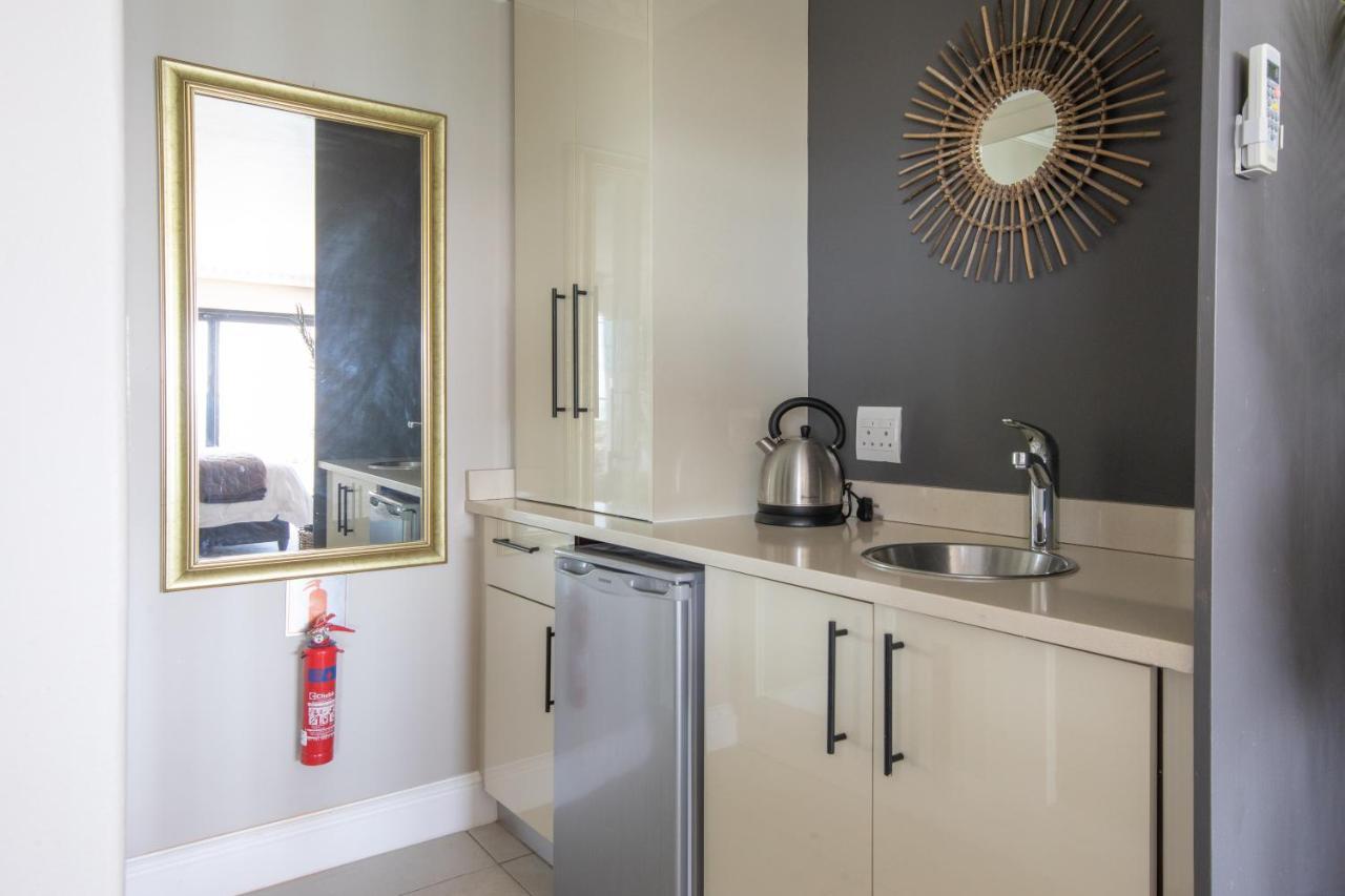 Oceana Palms Luxury Guest House Gordonʼs Bay Extérieur photo